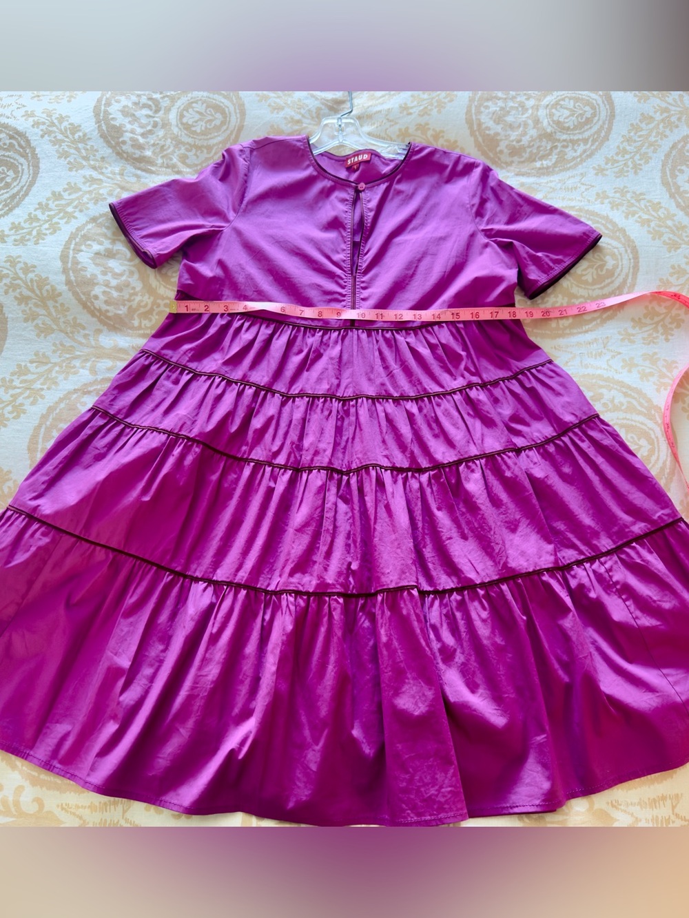 MINT CONDITION STAUD TIERED FUCHSIA COTTON MINI-DRESS SIZE SMALL - Picture 5 of 9